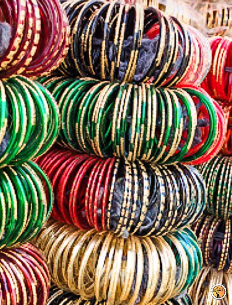 Jaipur's vibrant bazars for shoppers - roadtripsandtravel