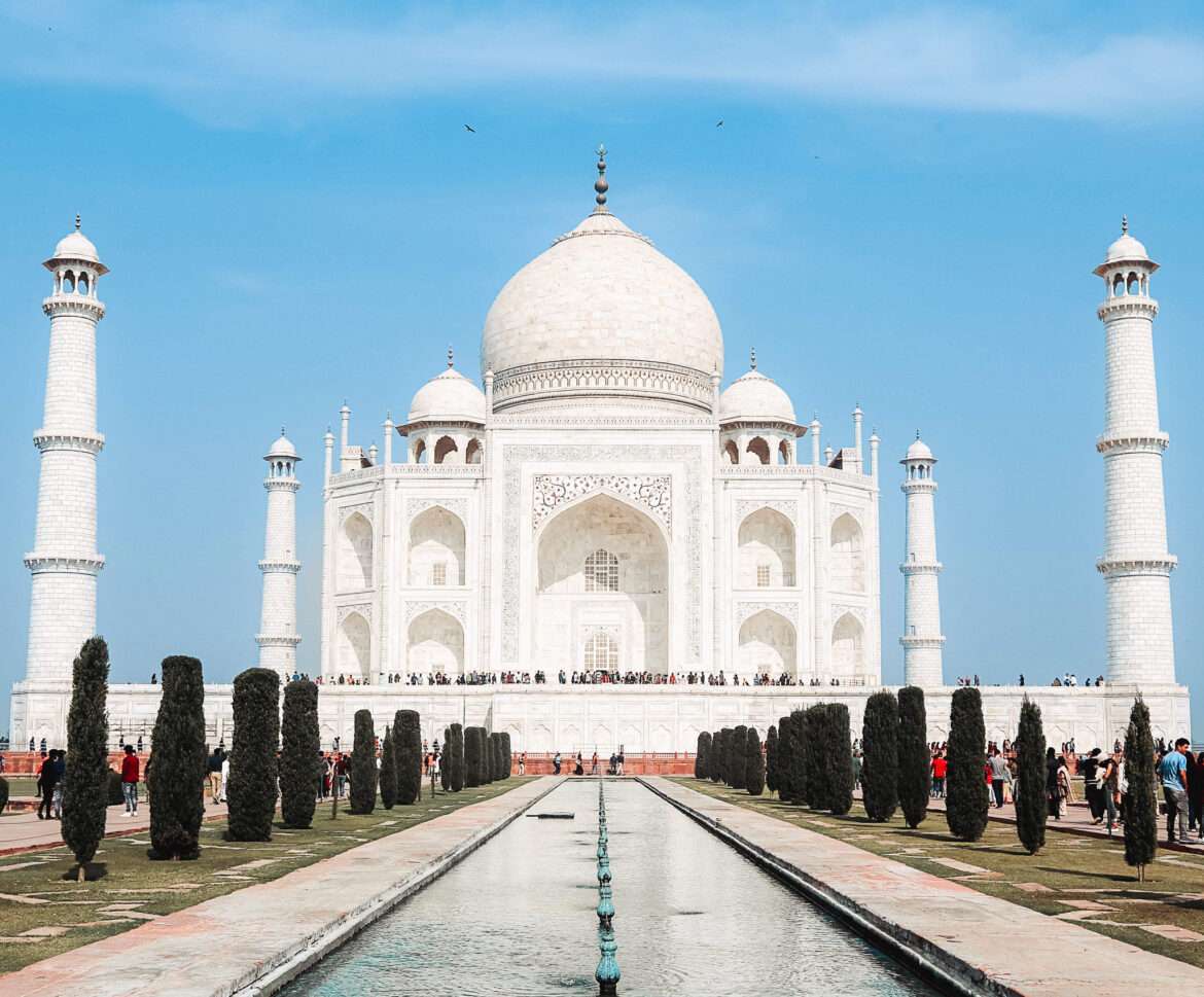 taj mahal full view